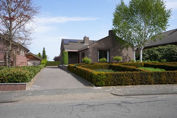 Langstraat 72, Schimmert
